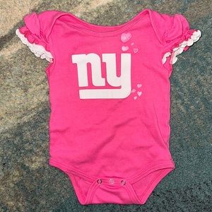 🏷️ 5 for $25 🏷️ 6-9 months girls NY Giants onesie